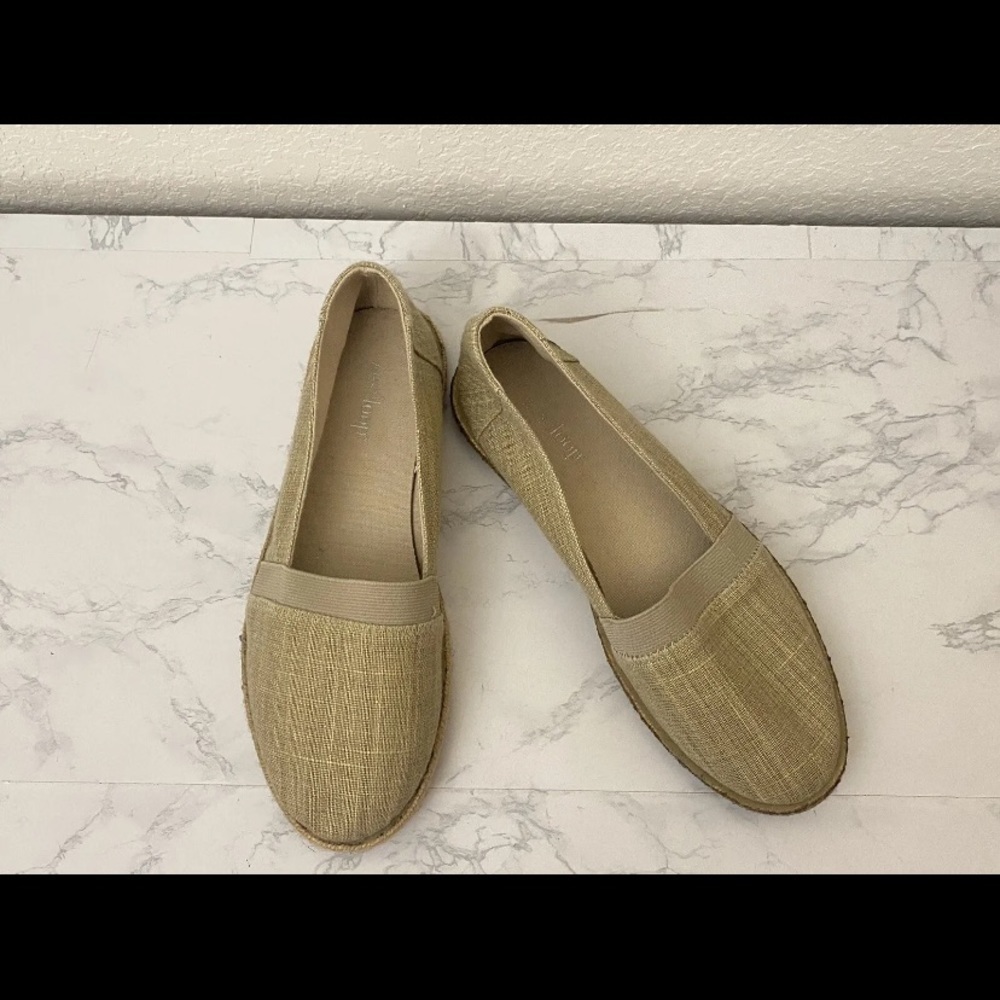 West Loop Women Slip On Canvas Flats Size 7/8 cream Slip On Brown Shoes C​​​​​​ - Picture 2 of 7